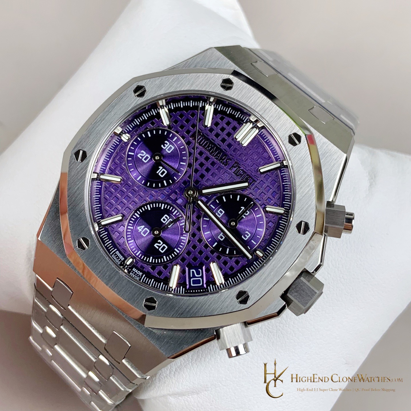 Audemars Piguet Purple Dial 26240 Royal Oak Selfwinding Chronograph super clone watch bezel detail