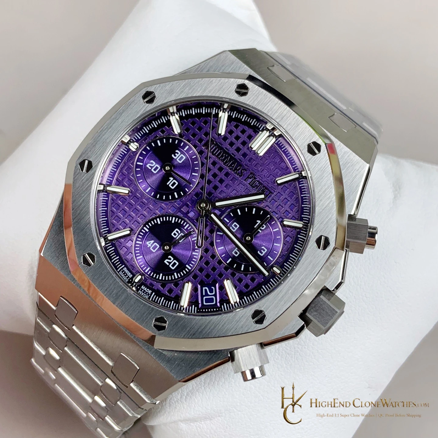 Audemars Piguet Purple Dial 26240 Royal Oak Selfwinding Chronograph super clone watch bezel detail