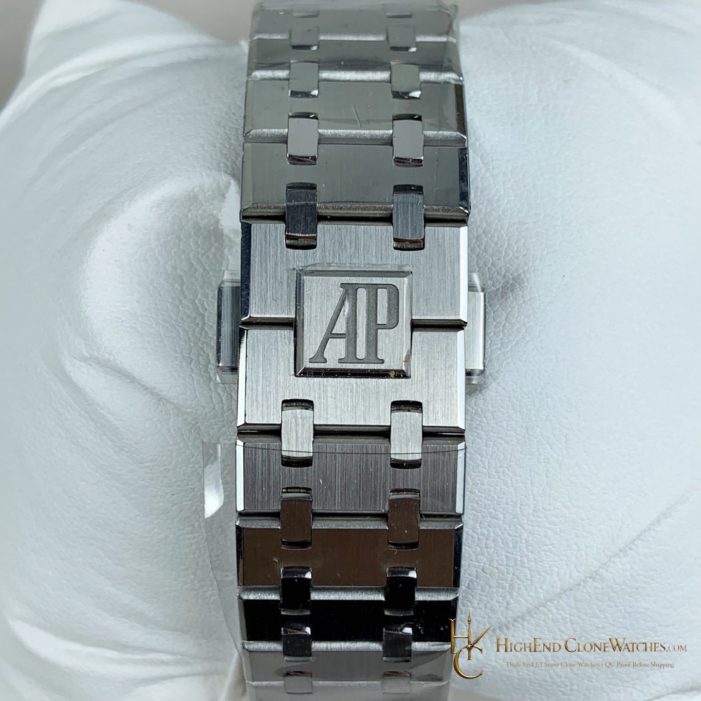 Audemars Piguet Purple Dial 26240 Royal Oak Selfwinding Chronograph super clone watch caseback detail