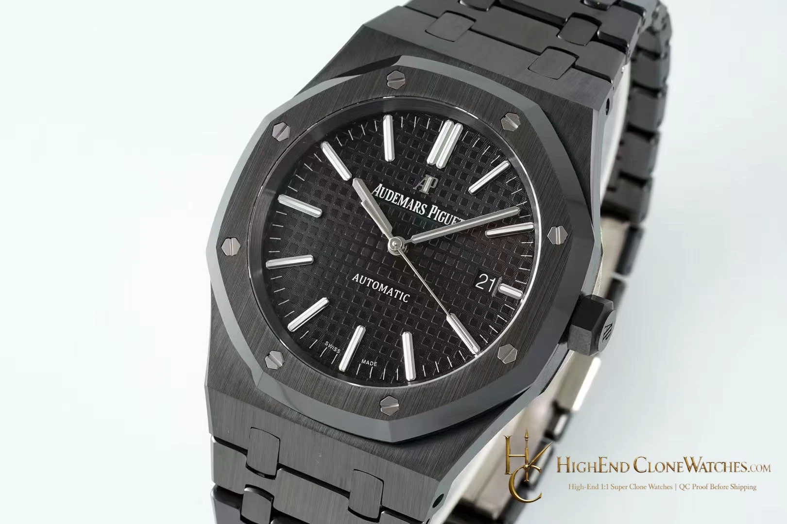 Audemars Piguet Royal Oak 15400 Black Ceramic Black Dial super clone watch bezel detail
