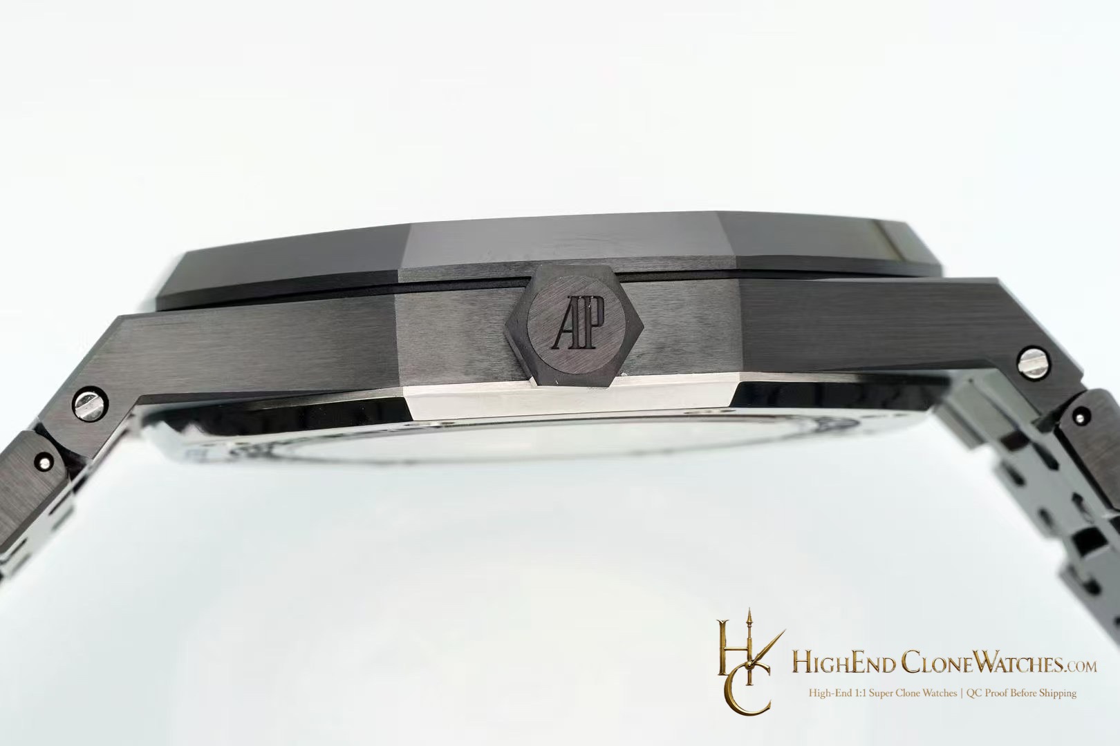 Audemars Piguet Royal Oak 15400 Black Ceramic Black Dial super clone watch clasp detail