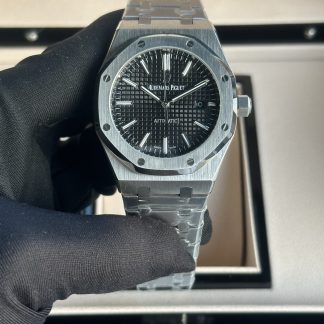 Audemars Piguet Royal Oak 15400 Black Dial super clone watch dial detail