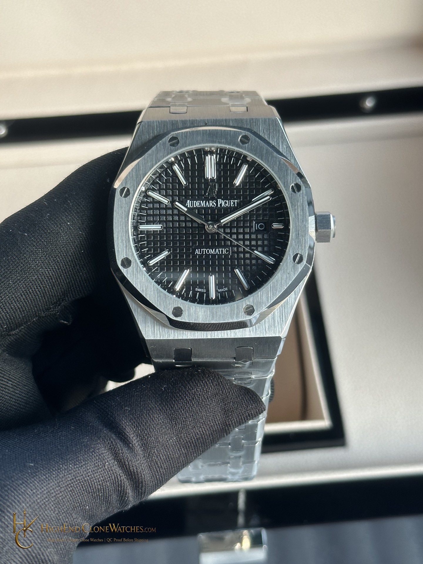 Audemars Piguet Royal Oak 15400 Black Dial super clone watch side case profile