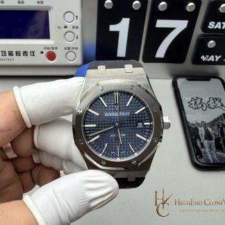 Audemars Piguet Royal Oak 15400 Blue Dial Rubber Strap super clone watch front view