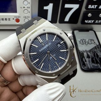 Audemars Piguet Royal Oak 15400 Blue Dial Rubber Strap super clone watch dial detail