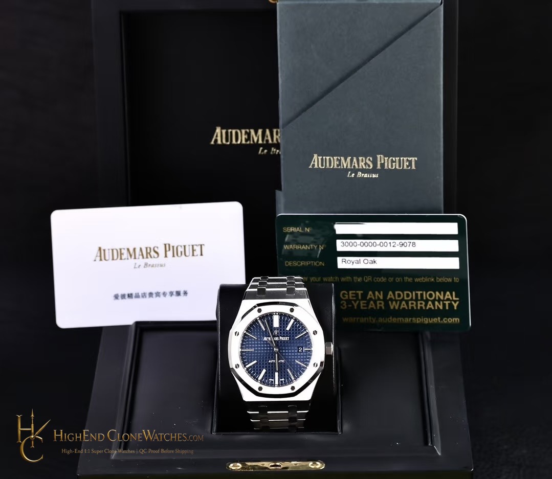 Audemars Piguet Royal Oak 15400 Blue Dial super clone watch dial detail