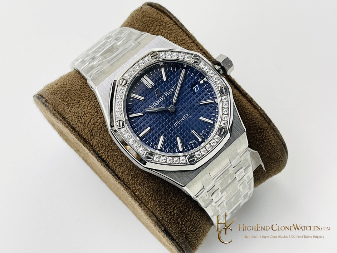 Audemars Piguet Royal Oak 15451ST Blue Dial 37mm super clone watch dial detail