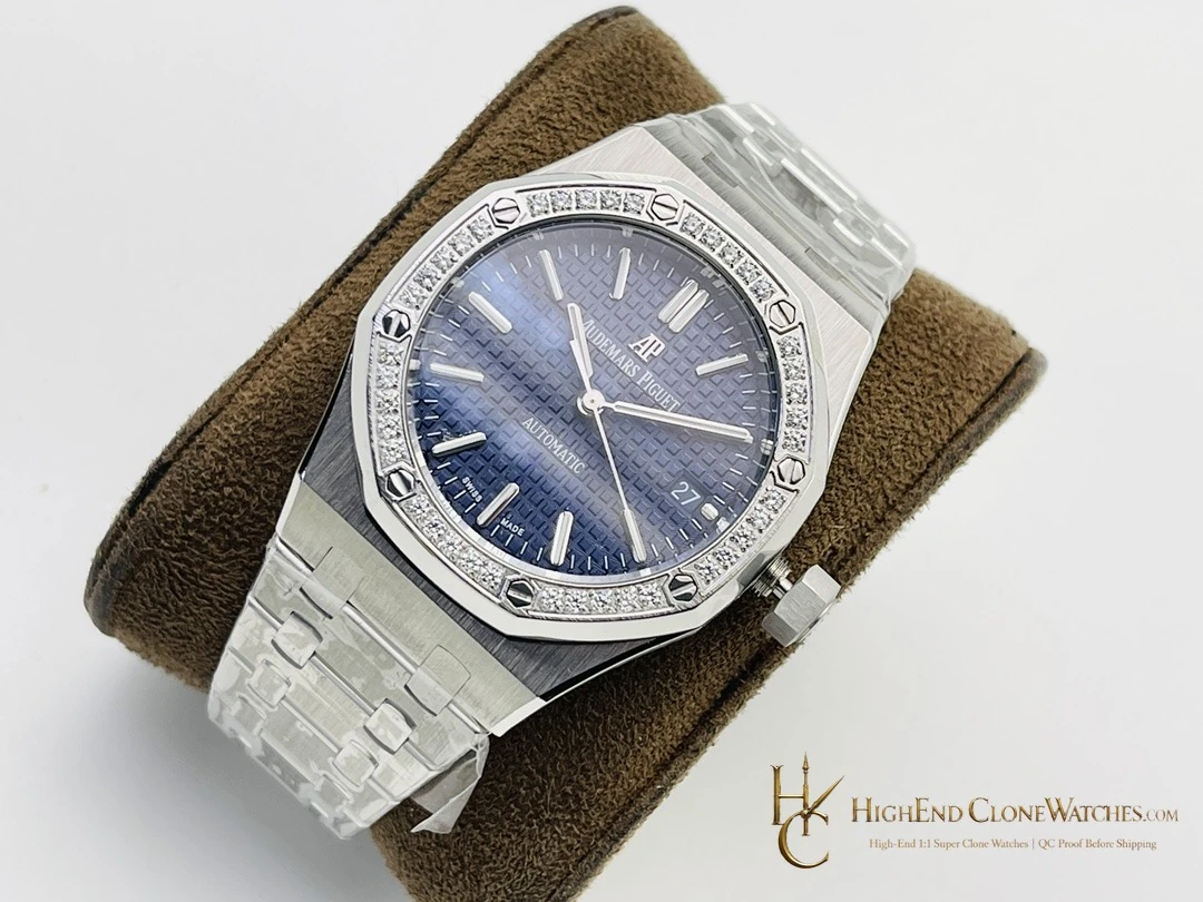 Audemars Piguet Royal Oak 15451ST Blue Dial 37mm super clone watch bezel detail