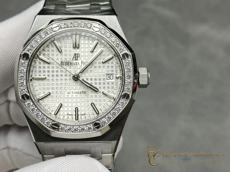 Audemars Piguet Royal Oak 15453 White Dial 37mm super clone watch front view