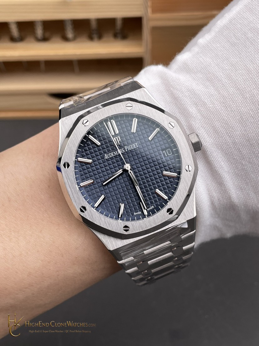 Audemars Piguet Royal Oak 15500 Blue Dial super clone watch side case profile