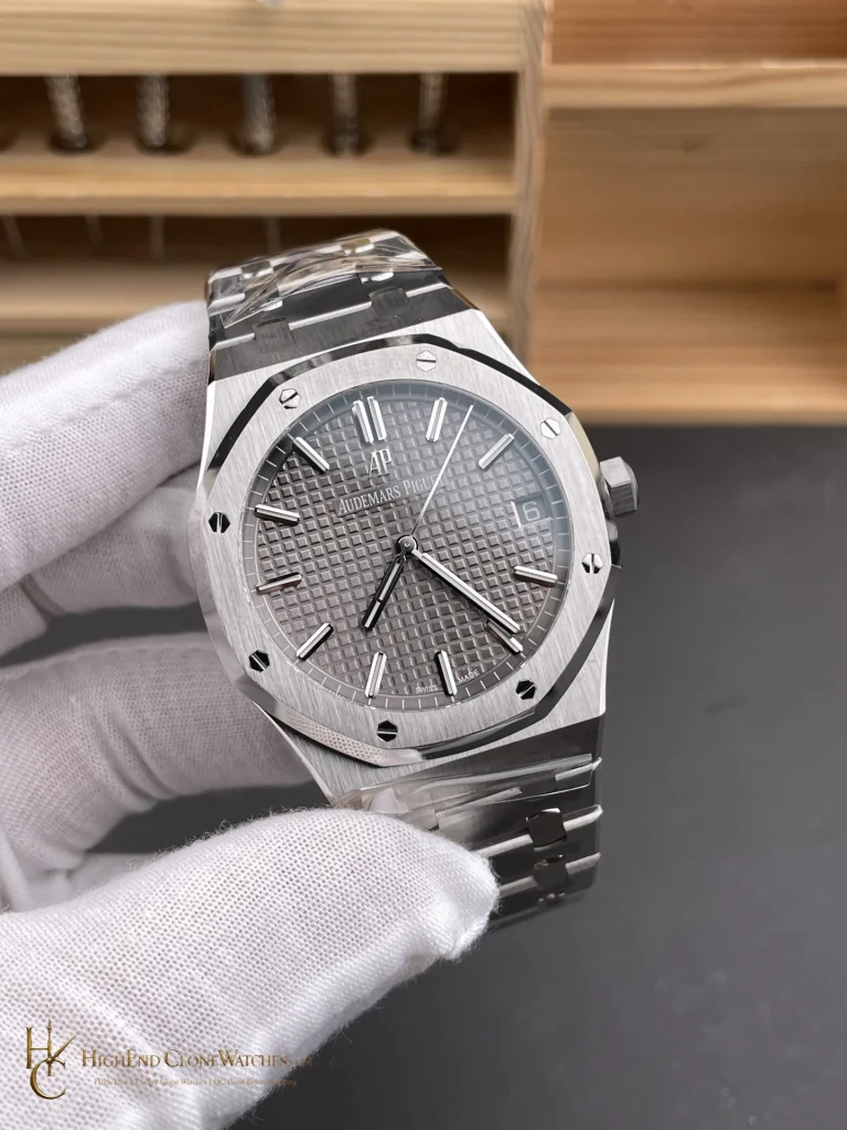 Audemars Piguet Royal Oak 15500 Grey dial super clone watch dial detail