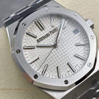 Audemars Piguet Royal Oak 15500 White Dial super clone watch dial detail