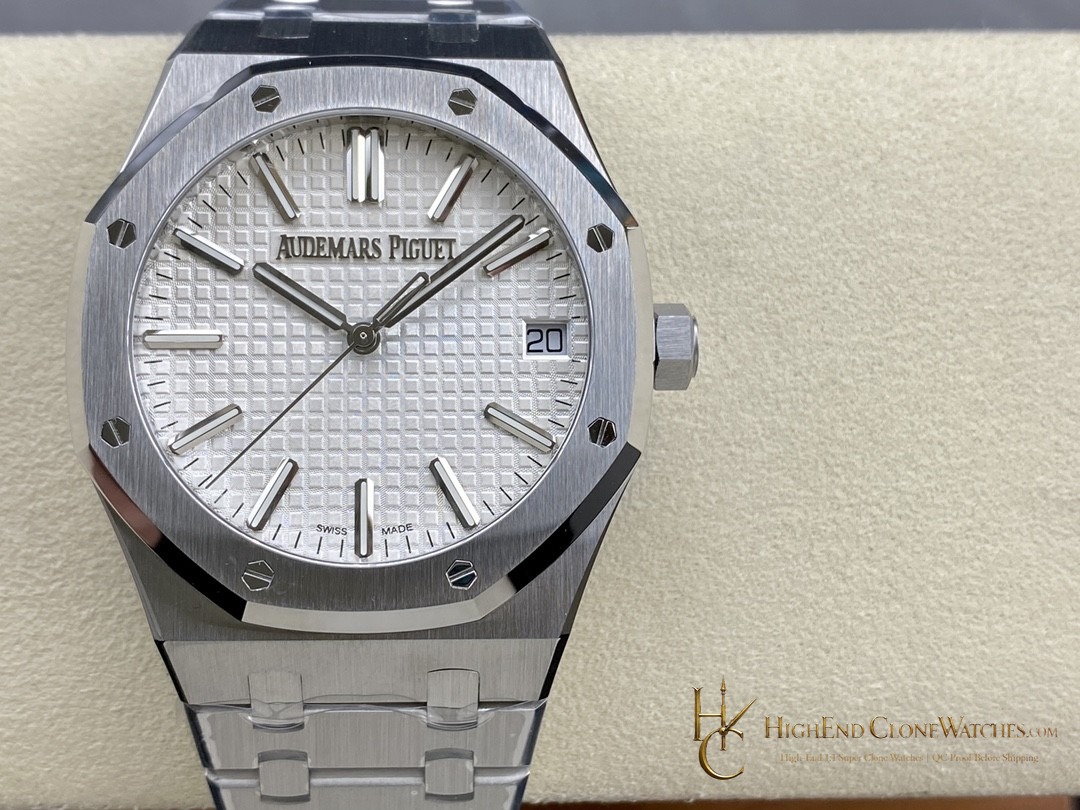 Audemars Piguet Royal Oak 15510 White Dial 41mm Selfwinding super clone watch front view