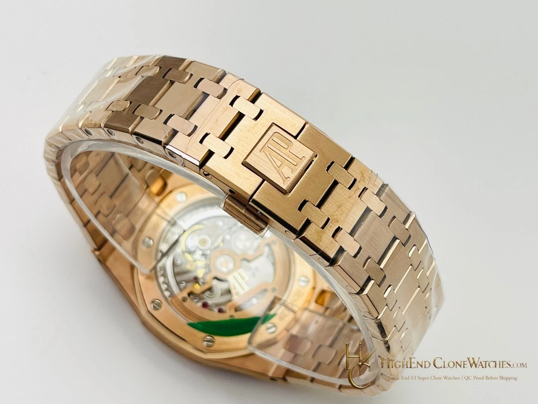 Audemars Piguet Royal Oak 18K Gold 15202BA 39mm super clone watch angled view