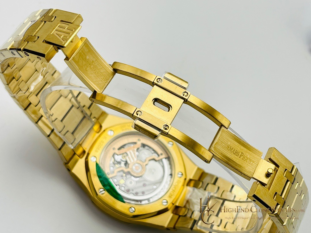 Audemars Piguet Royal Oak 18K Gold 15450BA Blue Dial 37mm super clone watch wrist shot