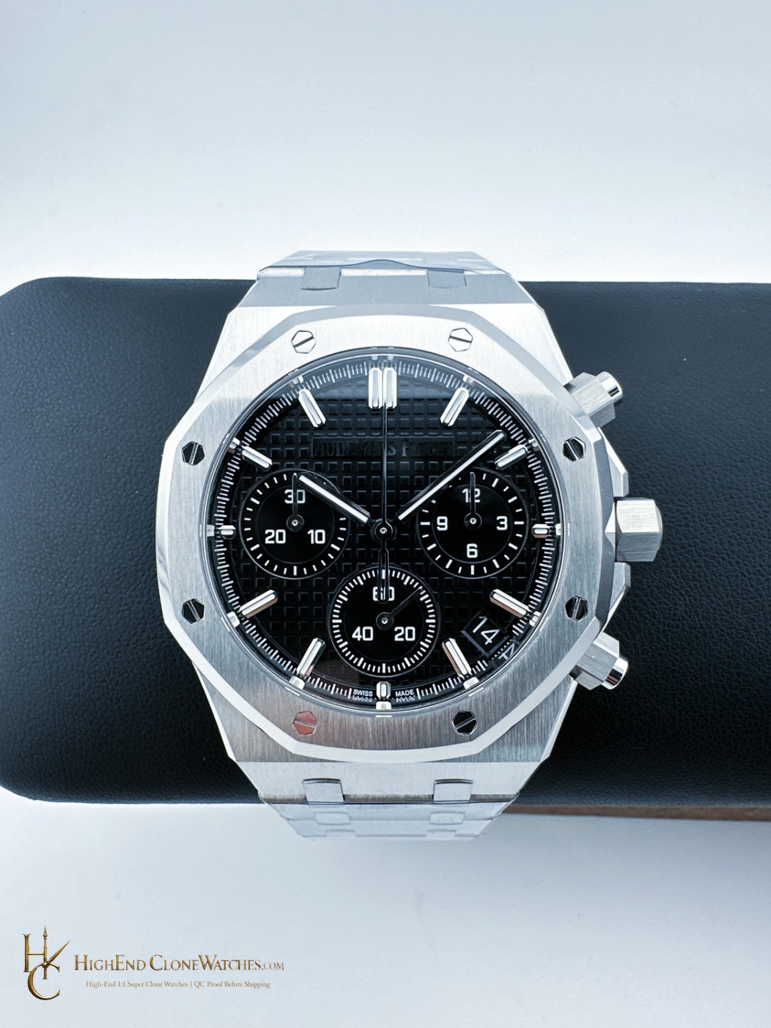 Audemars Piguet Royal Oak Black Dial 26240 Selfwinding Chronograph super clone watch front view