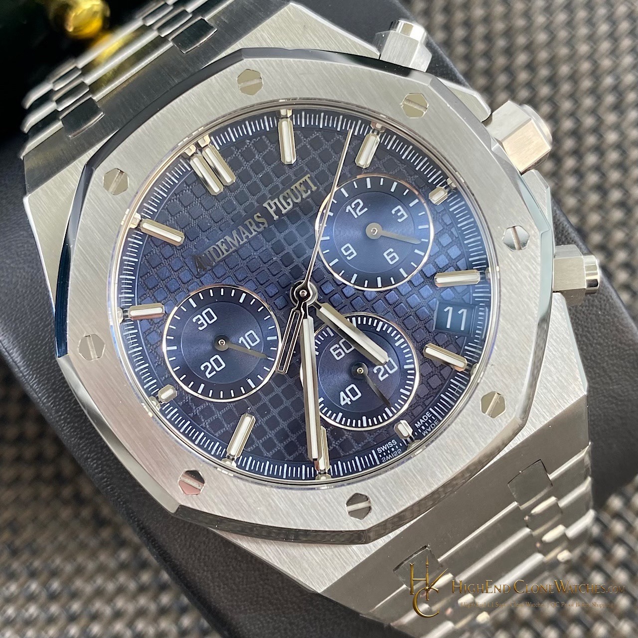 Audemars Piguet Royal Oak Blue Dial 26240 Selfwinding Chronograph super clone watch side case profile