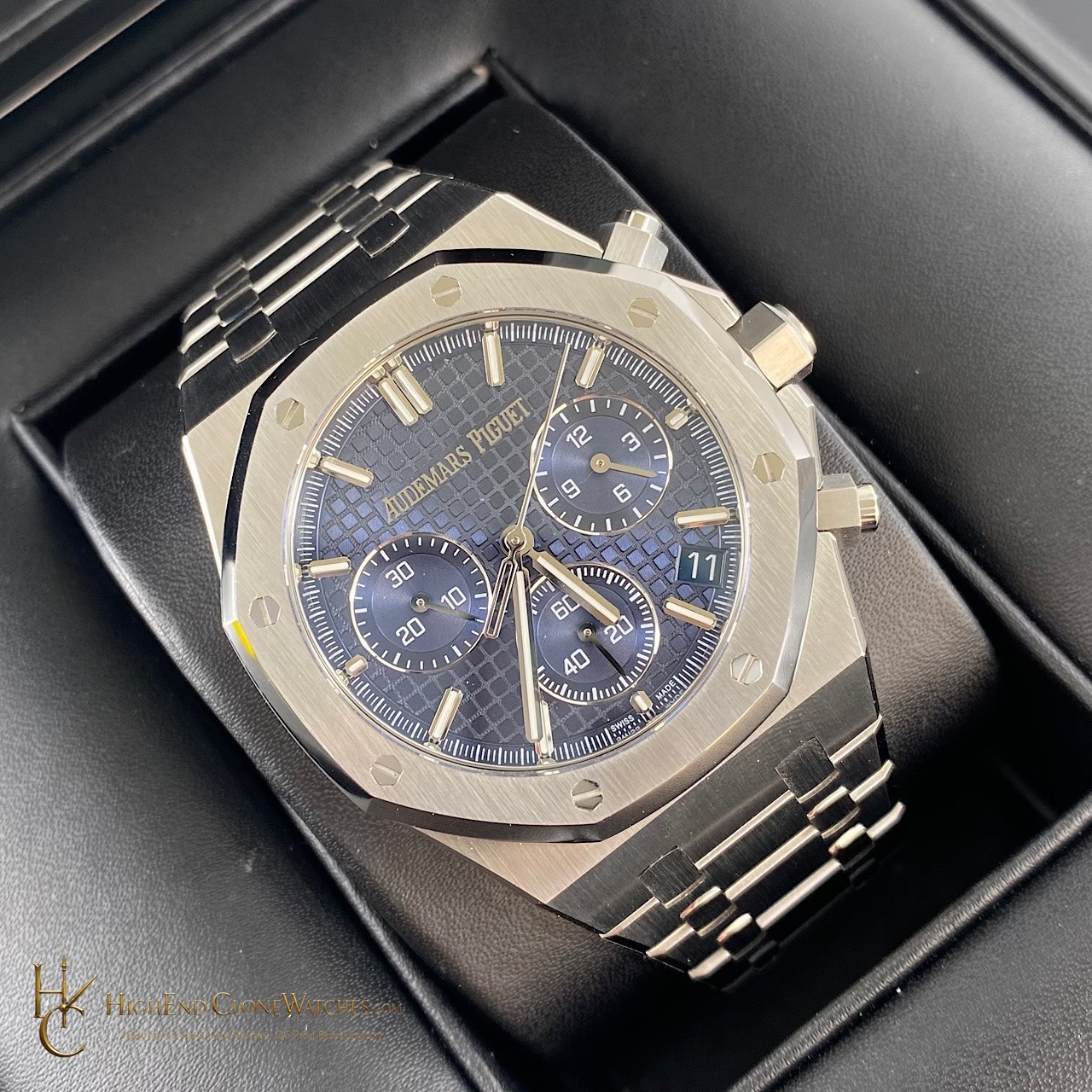 Audemars Piguet Royal Oak Blue Dial 26240 Selfwinding Chronograph super clone watch bracelet or strap fit