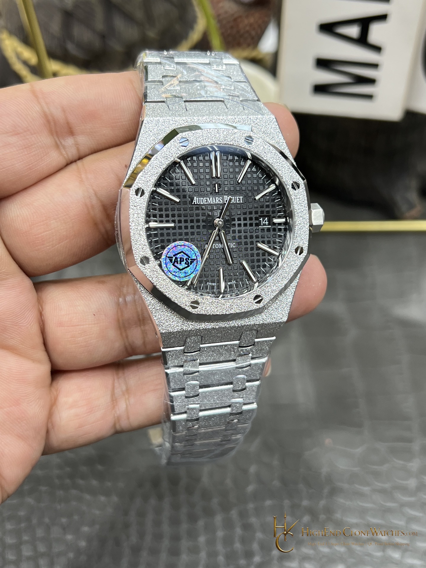 Audemars Piguet Royal Oak Frost 15400 Black Dial super clone watch side case profile