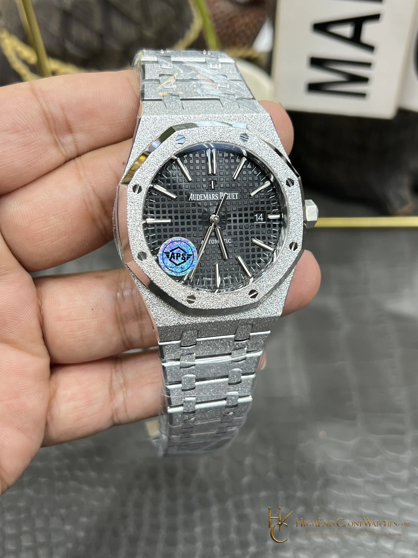 Audemars Piguet Royal Oak Frost 15400 Black Dial super clone watch side case profile