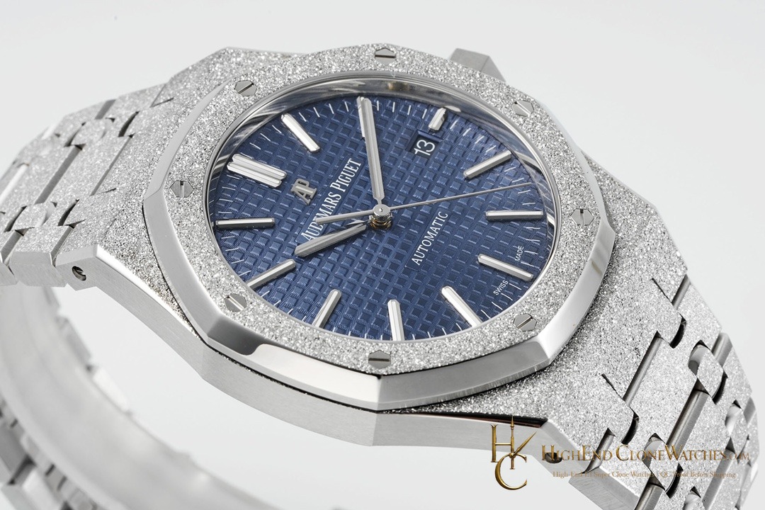 Audemars Piguet Royal Oak Frost 15400 Blue Dial super clone watch bracelet or strap fit