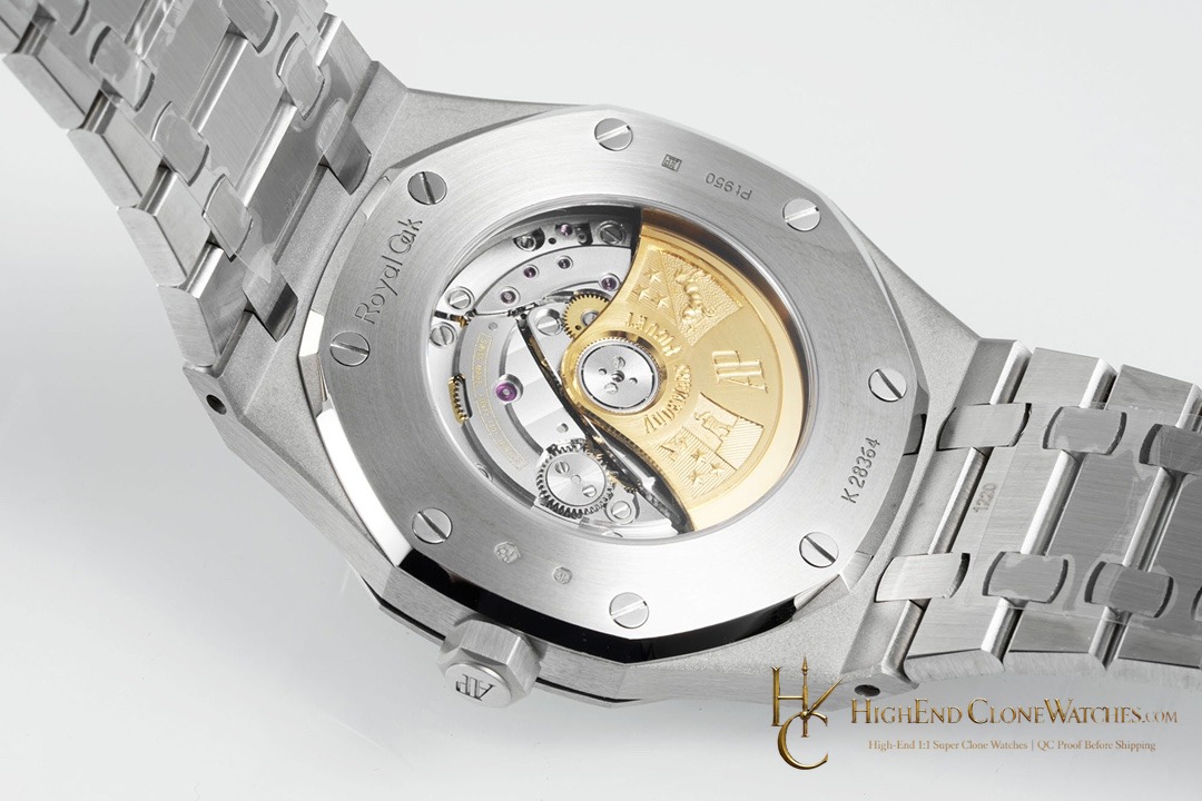 Audemars Piguet Royal Oak Frost 15400 Blue Dial super clone watch angled view