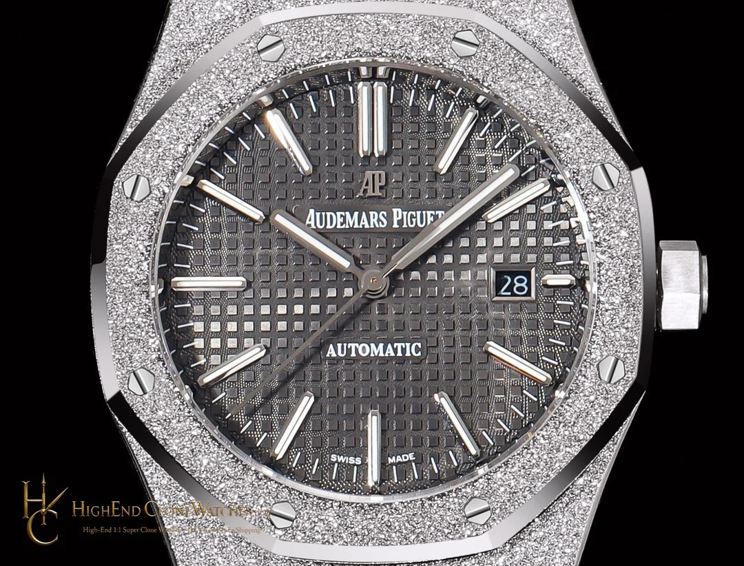 Audemars Piguet Royal Oak Frost 15400 Grey Dial super clone watch dial detail