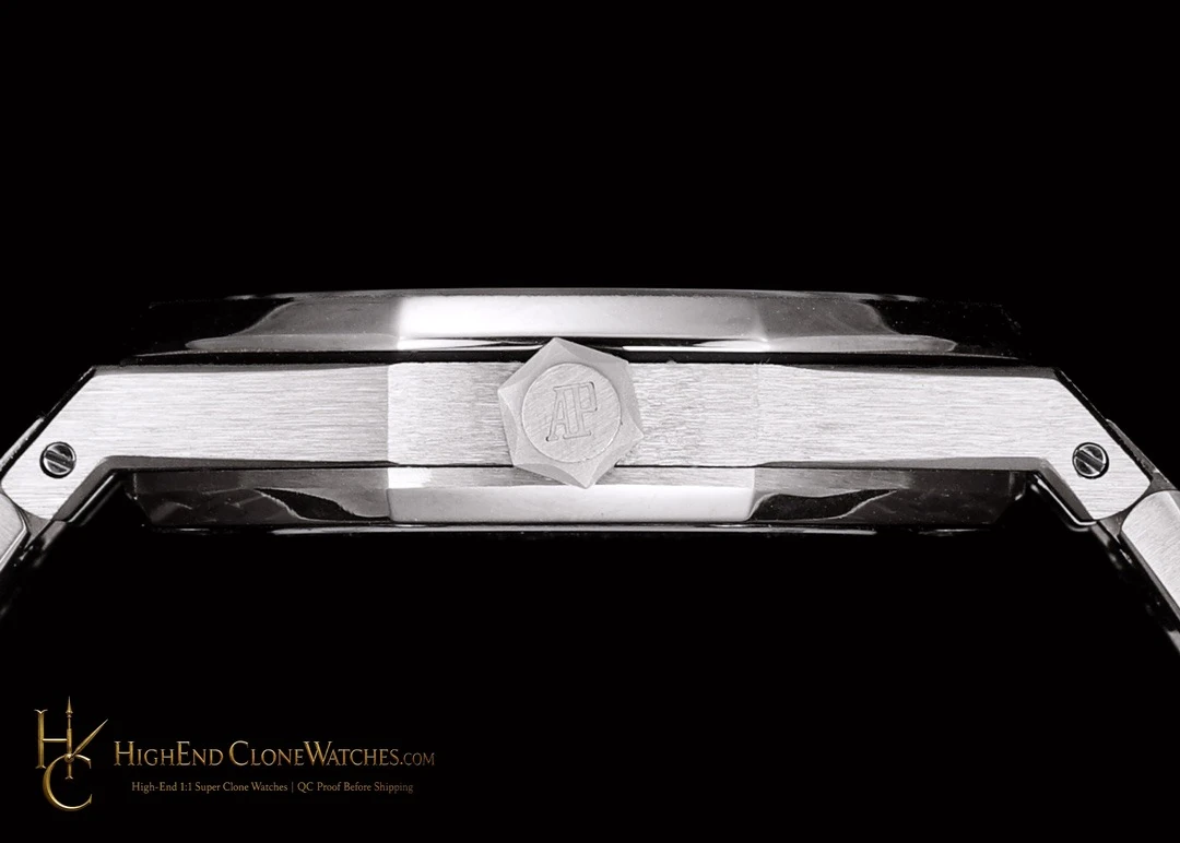 Audemars Piguet Royal Oak Frost 15400 Grey Dial super clone watch clasp detail