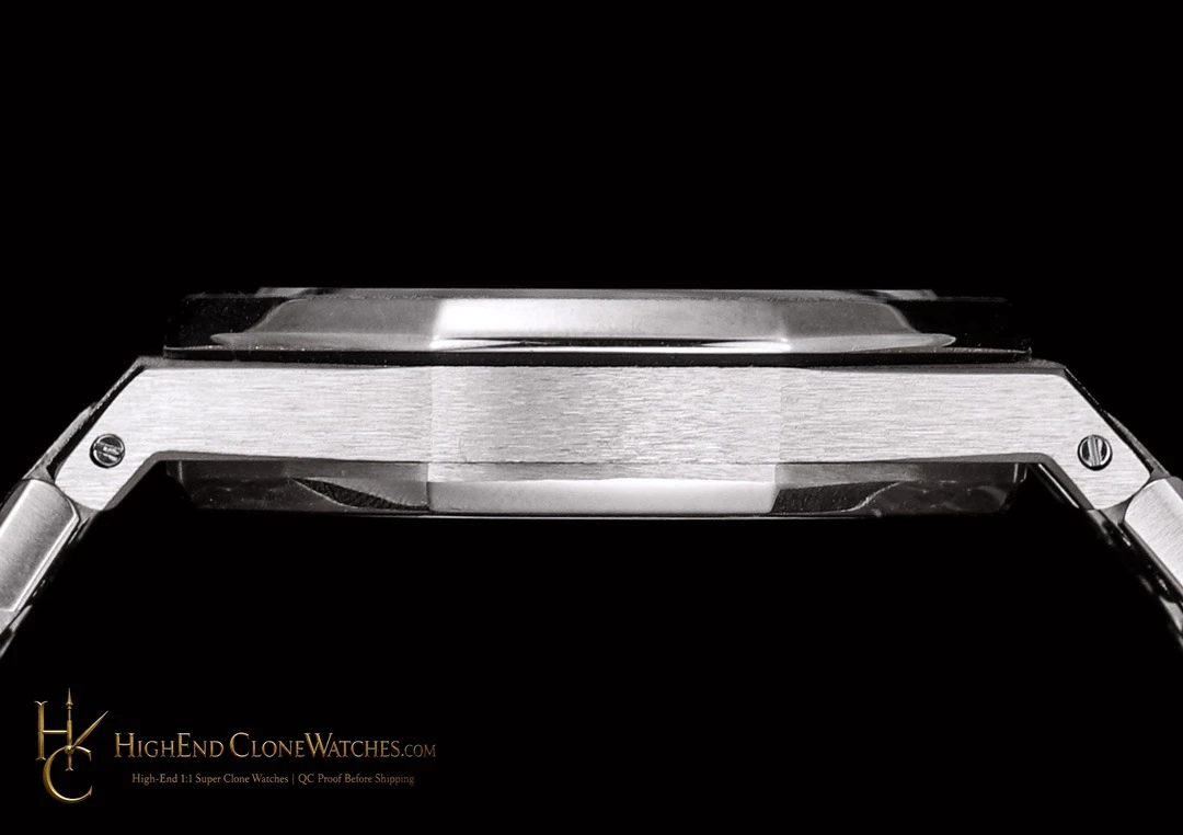 Audemars Piguet Royal Oak Frost 15400 Grey Dial super clone watch caseback detail