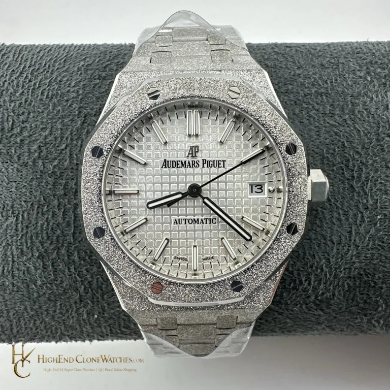 Audemars Piguet Royal Oak Frost 15400 White Dial super clone watch front view