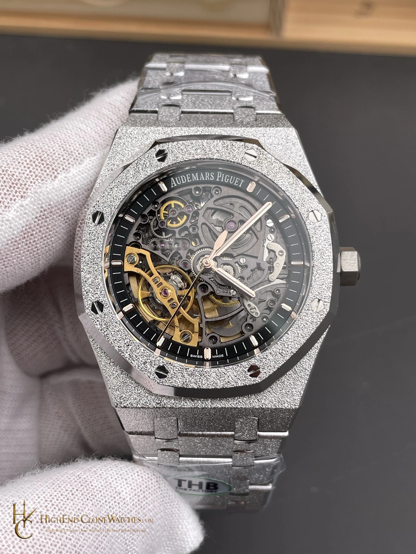 Audemars Piguet Royal Oak Frost 15407 Skeleton Dial super clone watch bezel detail