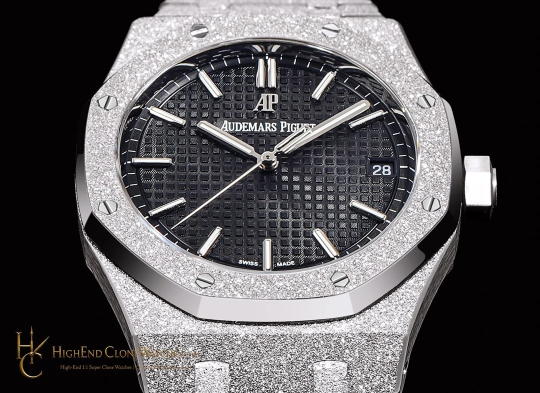 Audemars Piguet Royal Oak Frost 15500 Black Dial super clone watch bezel detail