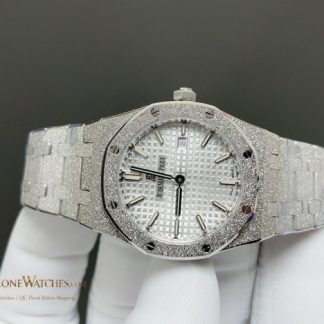 Audemars Piguet Royal Oak Frost 15500 White Dial super clone watch dial detail