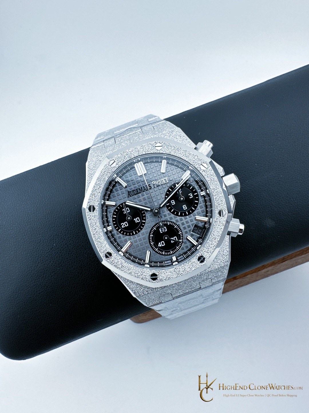 Audemars Piguet Royal Oak Grey & Black Dial 26240BC Selfwinding Chronograph super clone watch side case profile