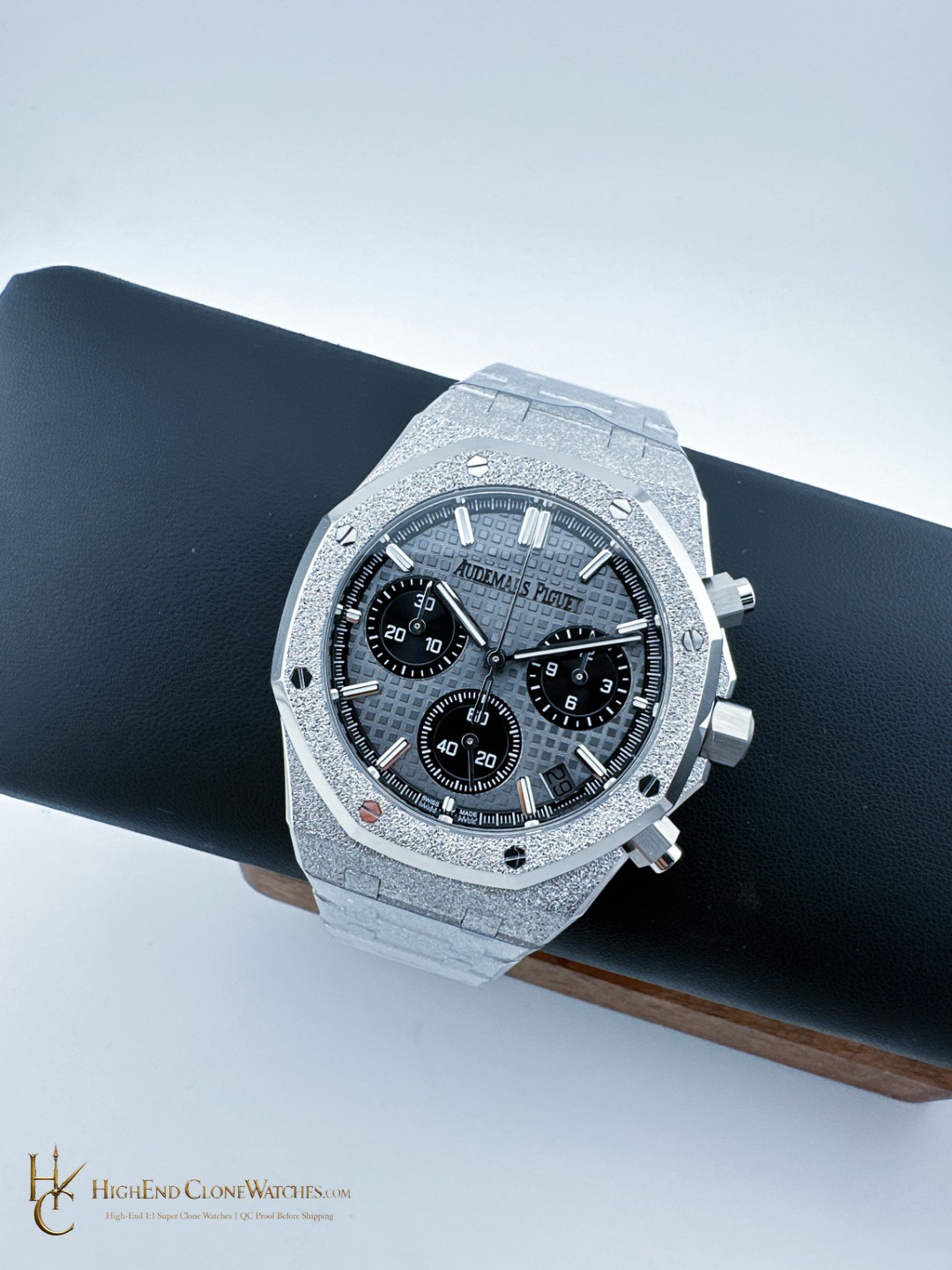 Audemars Piguet Royal Oak Grey & Black Dial 26240BC Selfwinding Chronograph super clone watch bracelet or strap fit