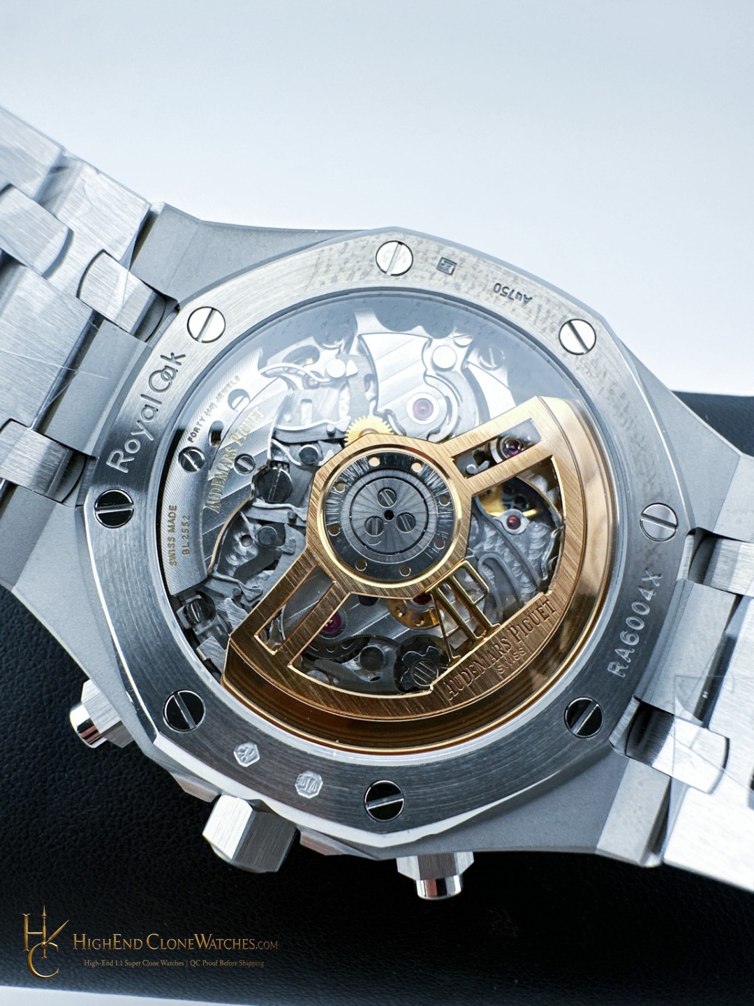 Audemars Piguet Royal Oak Grey & Black Dial 26240BC Selfwinding Chronograph super clone watch wrist shot