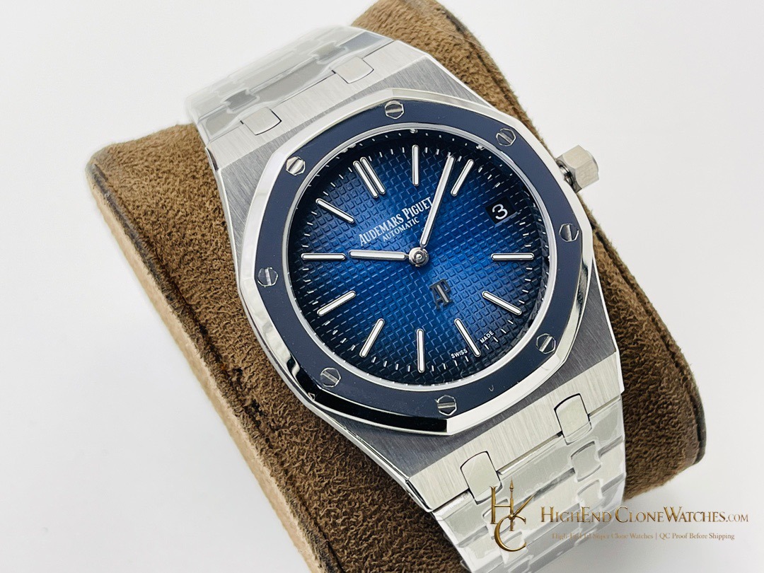 Audemars Piguet Royal Oak Jumbo 15202IP Blue Dial super clone watch dial detail