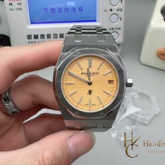 Audemars Piguet Royal Oak Jumbo Extra Thin 15202BC 39mm super clone watch front view
