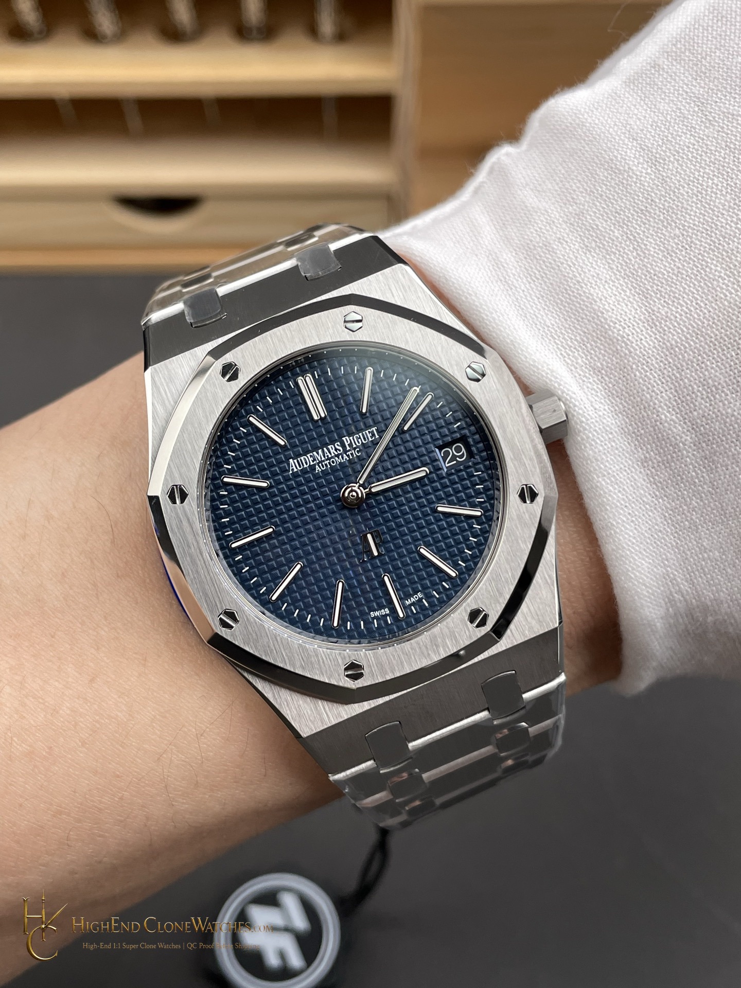 Audemars Piguet Royal Oak Jumbo Extra-Thin 15202ST 39mm super clone watch angled view