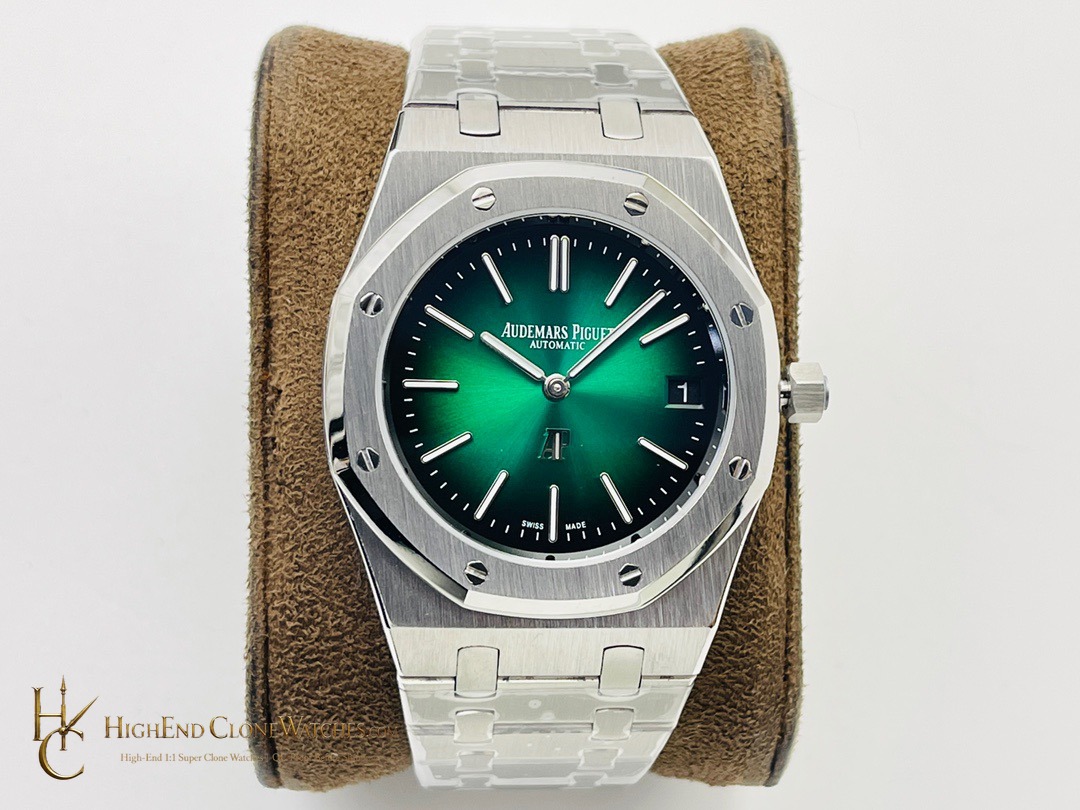 Audemars Piguet Royal OakJumbo Extra-Thin 16202 Gradient Green Dial 39mm super clone watch front view