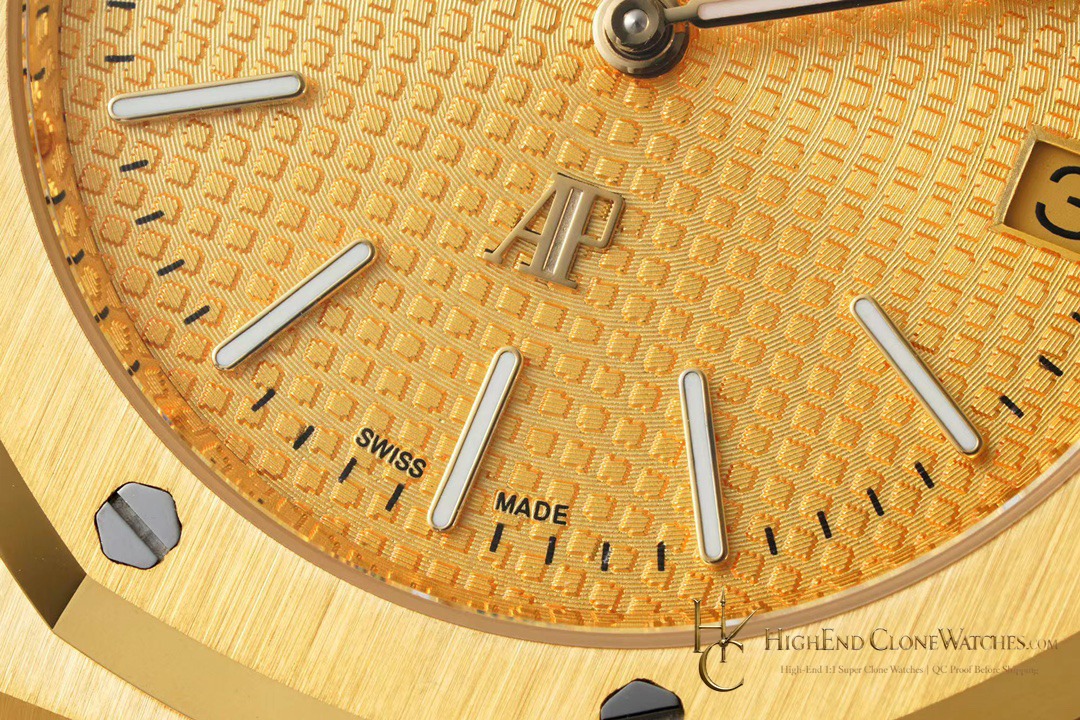 Audemars Piguet Royal Oak Jumbo Extra-Thin Gold Dial 15202BA 39mm super clone watch bracelet or strap fit