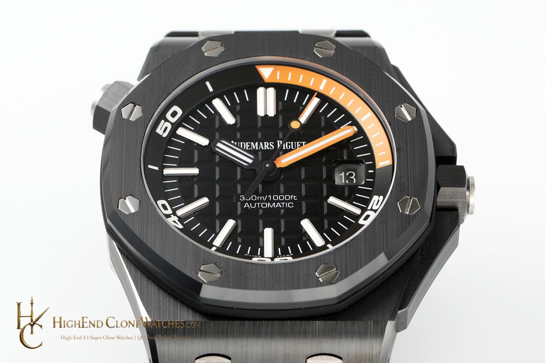 Audemars Piguet Royal Oak Offshore 15707 Black Dial super clone watch bezel detail