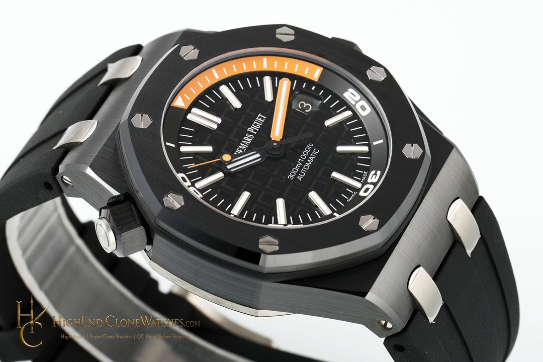 Audemars Piguet Royal Oak Offshore 15707 Black Dial super clone watch bracelet or strap fit