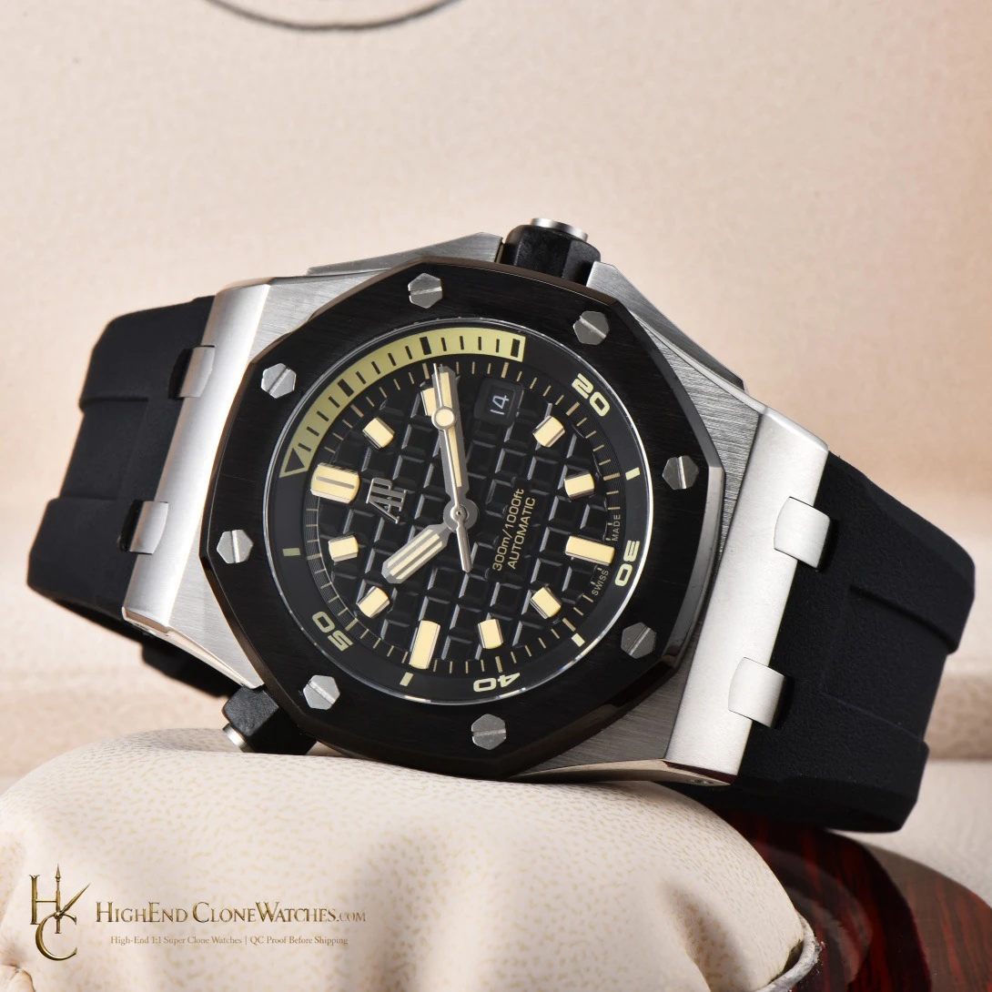 Audemars Piguet Royal Oak Offshore 15720 black dial rubber strap super clone watch - product view 3