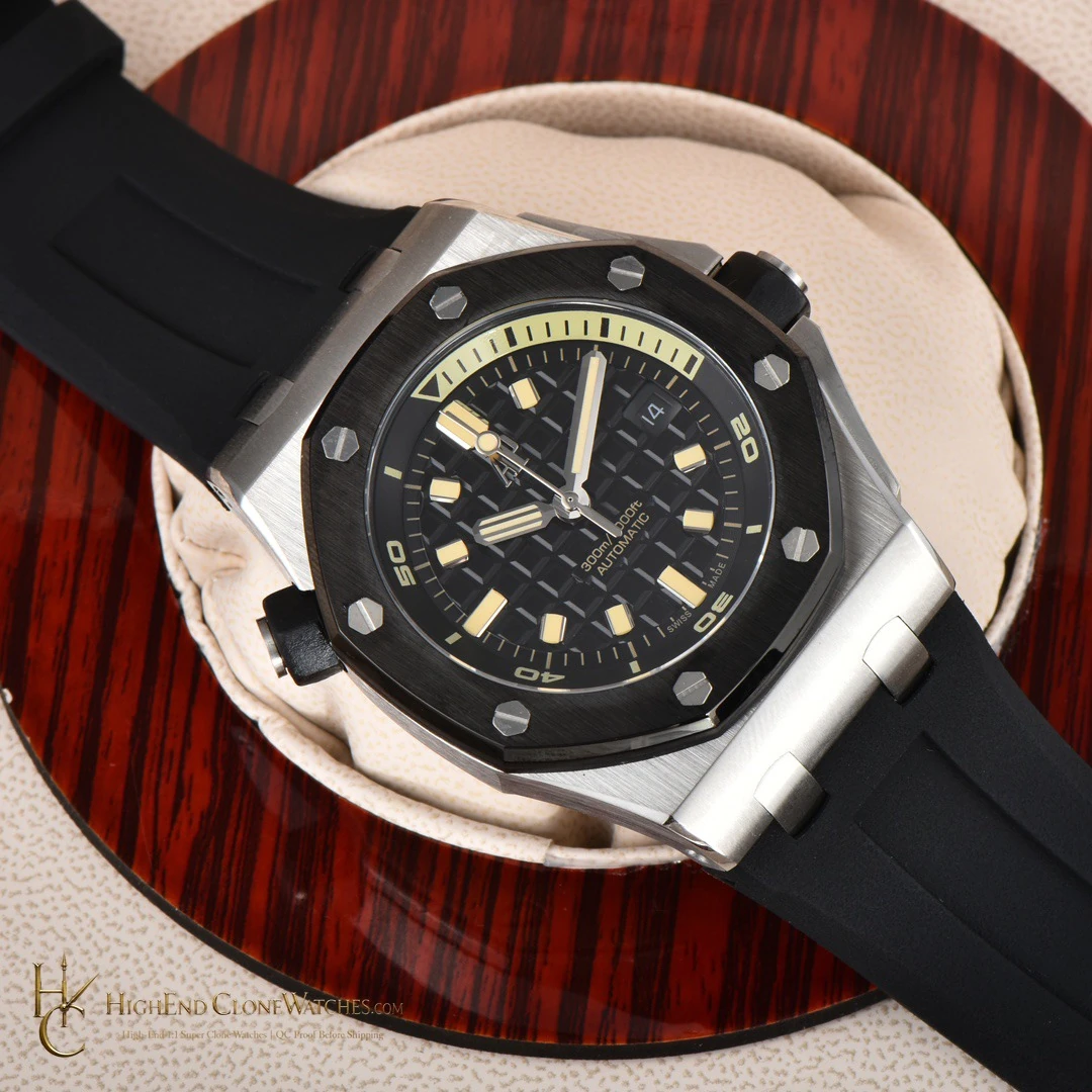 Audemars Piguet Royal Oak Offshore 15720 black dial rubber strap super clone watch - product view 5
