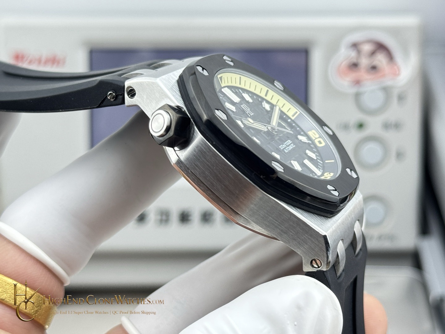 Audemars Piguet Royal Oak Offshore 15720 Black Dial super clone watch clasp detail