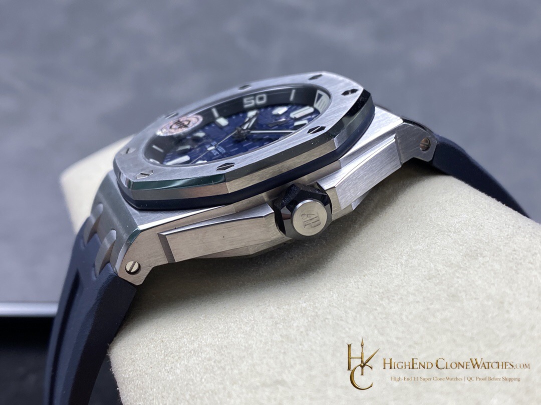 Audemars Piguet Royal Oak Offshore 15720 Blue Dial super clone watch clasp detail