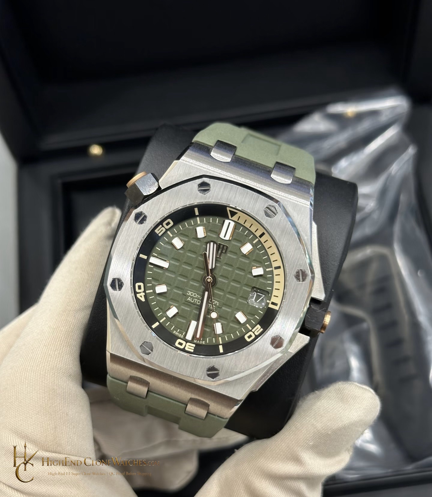 Audemars Piguet Royal Oak Offshore 15720 Green Dial super clone watch dial detail