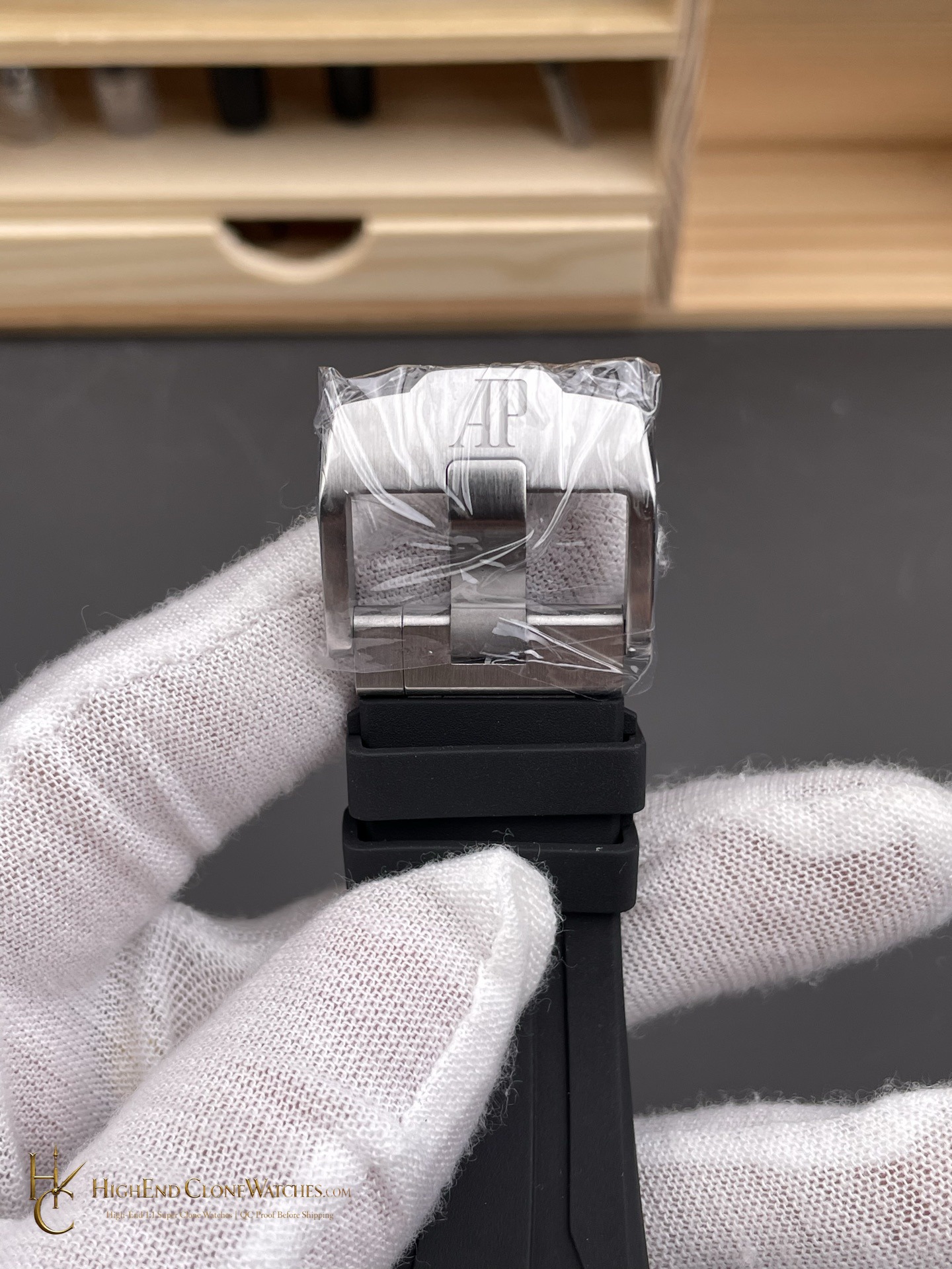 Audemars Piguet Royal Oak Offshore Black Dial 26420 Selfwinding Chronograph super clone watch wrist shot