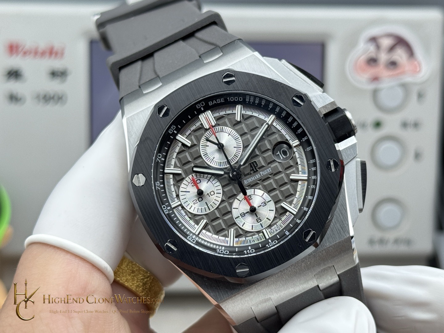 Audemars Piguet Royal Oak Offshore Chronograph 26400IO 44mm super clone watch dial detail